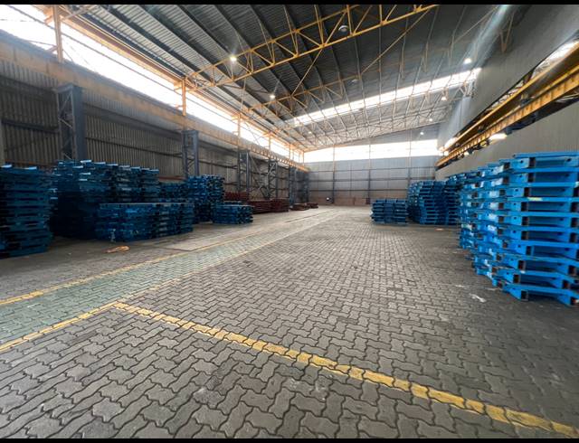 5,999M² FACTORY TO LET IN ROODEKOP